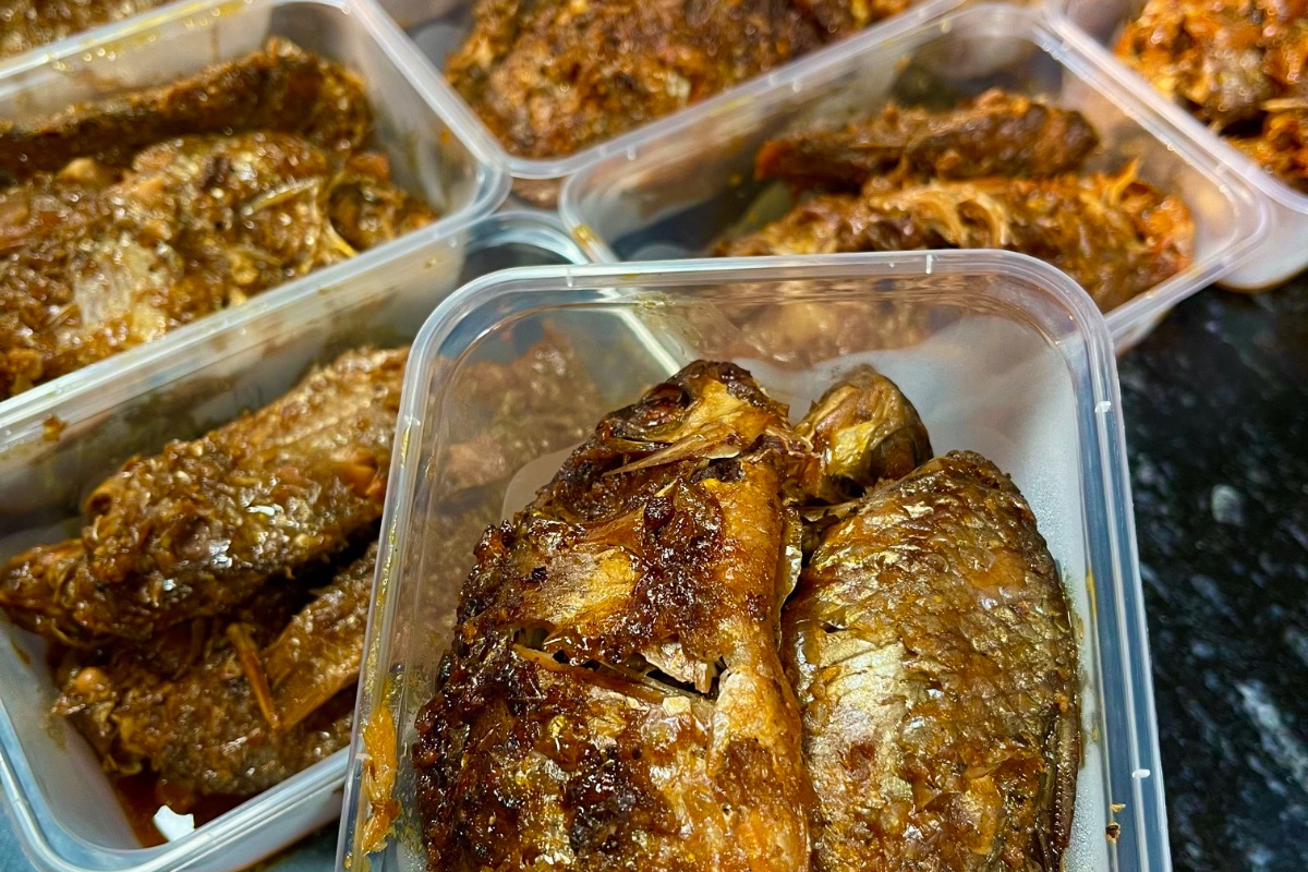 Cá diếc kho tương