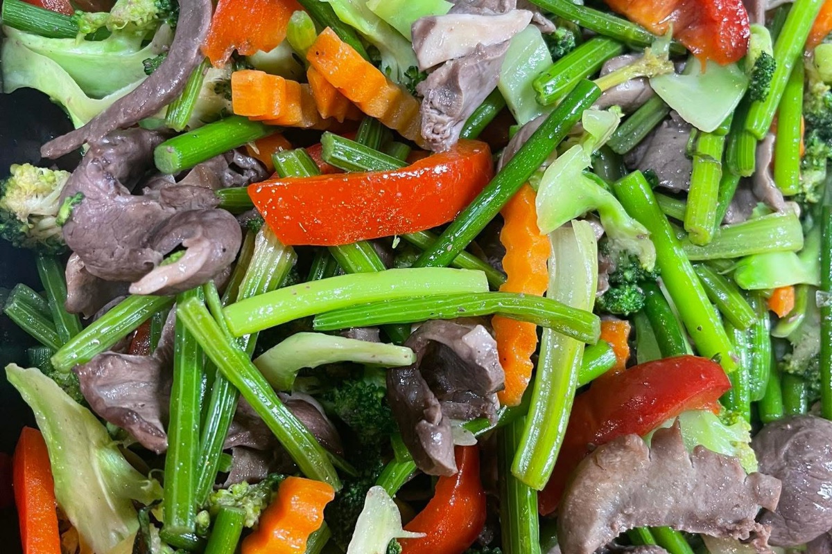 Tim cật xào thập cẩm